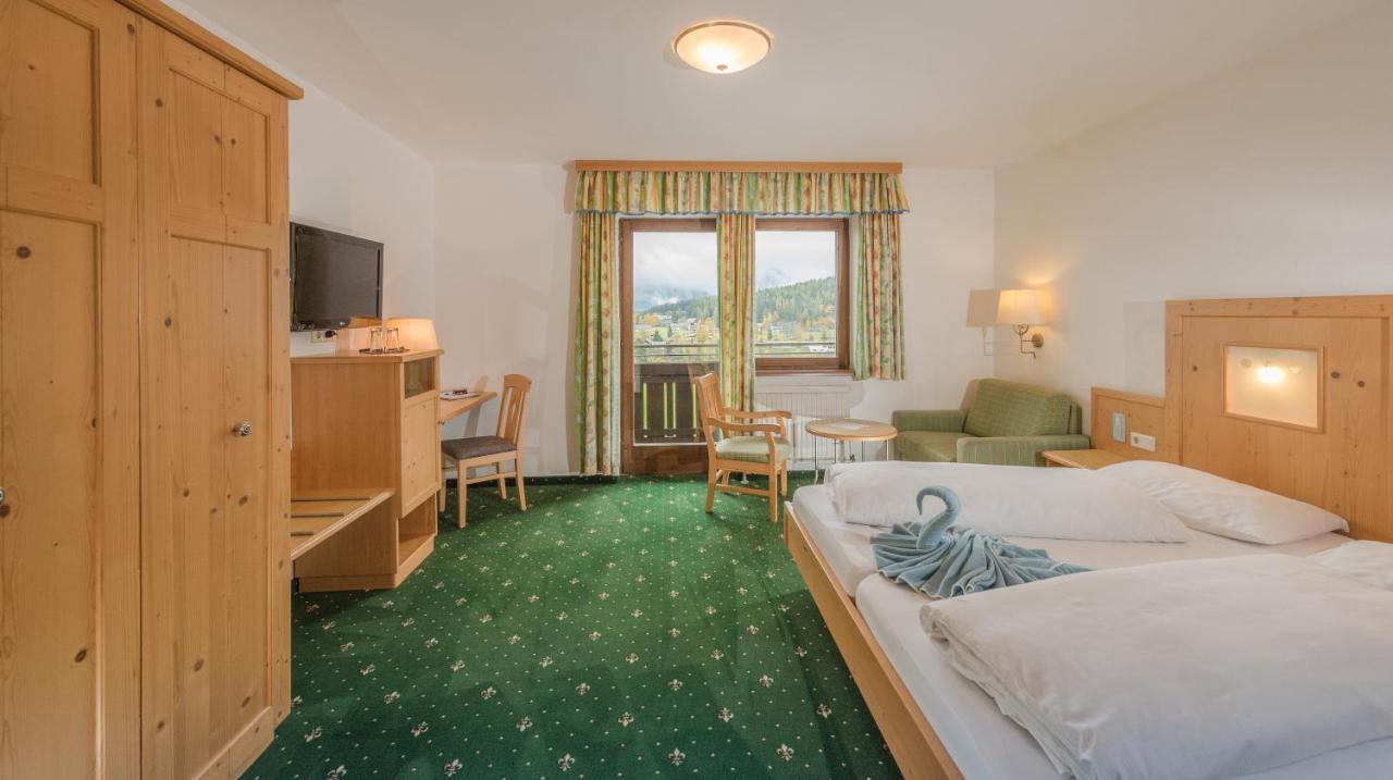 Hotel Berghof รัมเซา อัม ดาคชไตน์ ภายนอก รูปภาพ