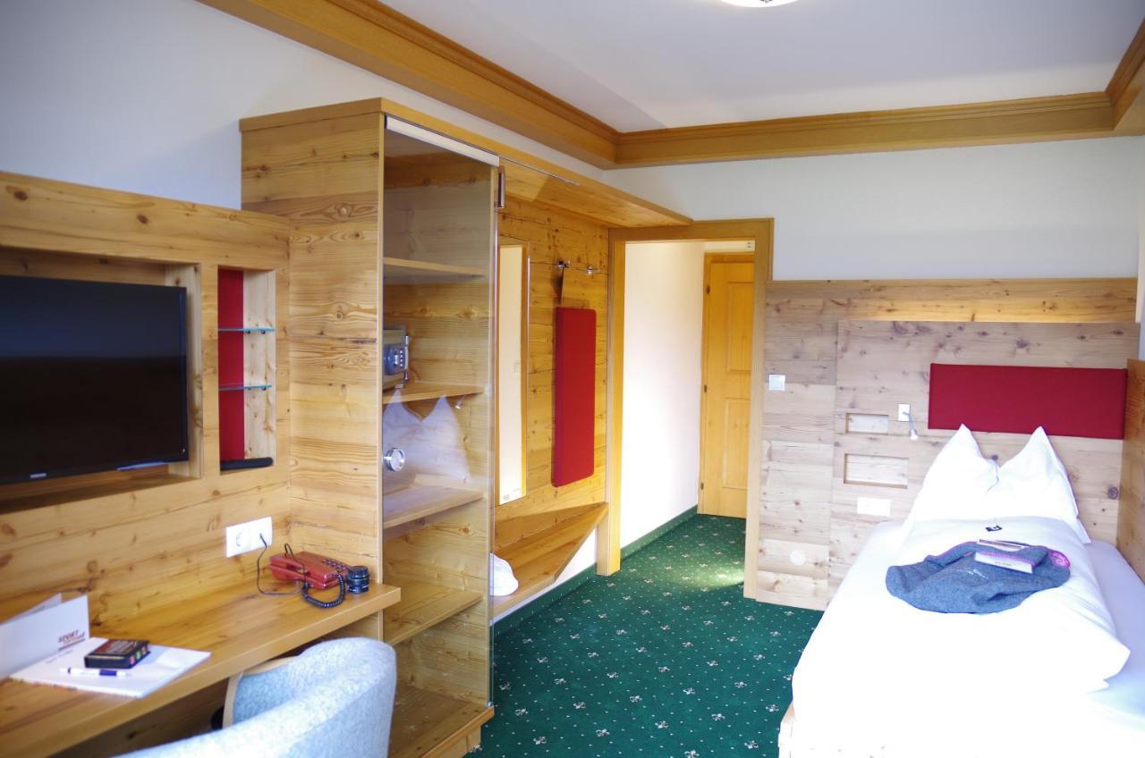 Hotel Berghof รัมเซา อัม ดาคชไตน์ ภายนอก รูปภาพ